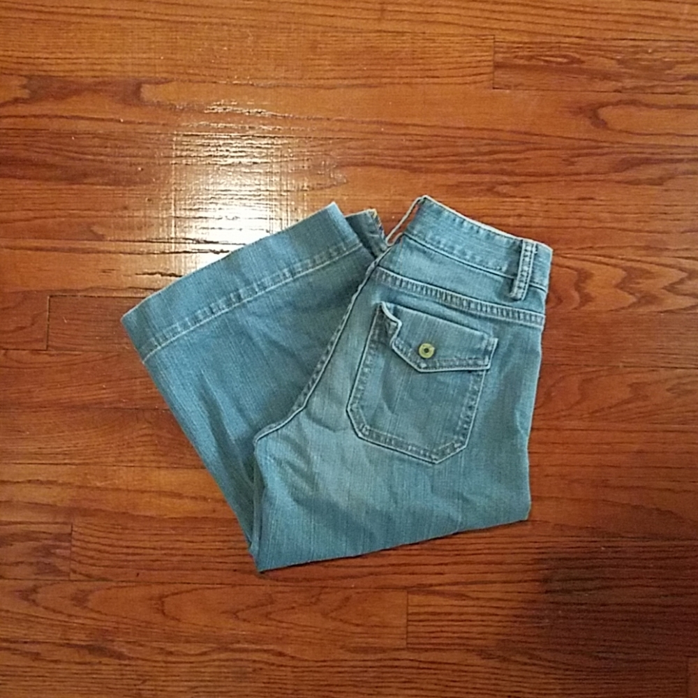 Gap knee length denim